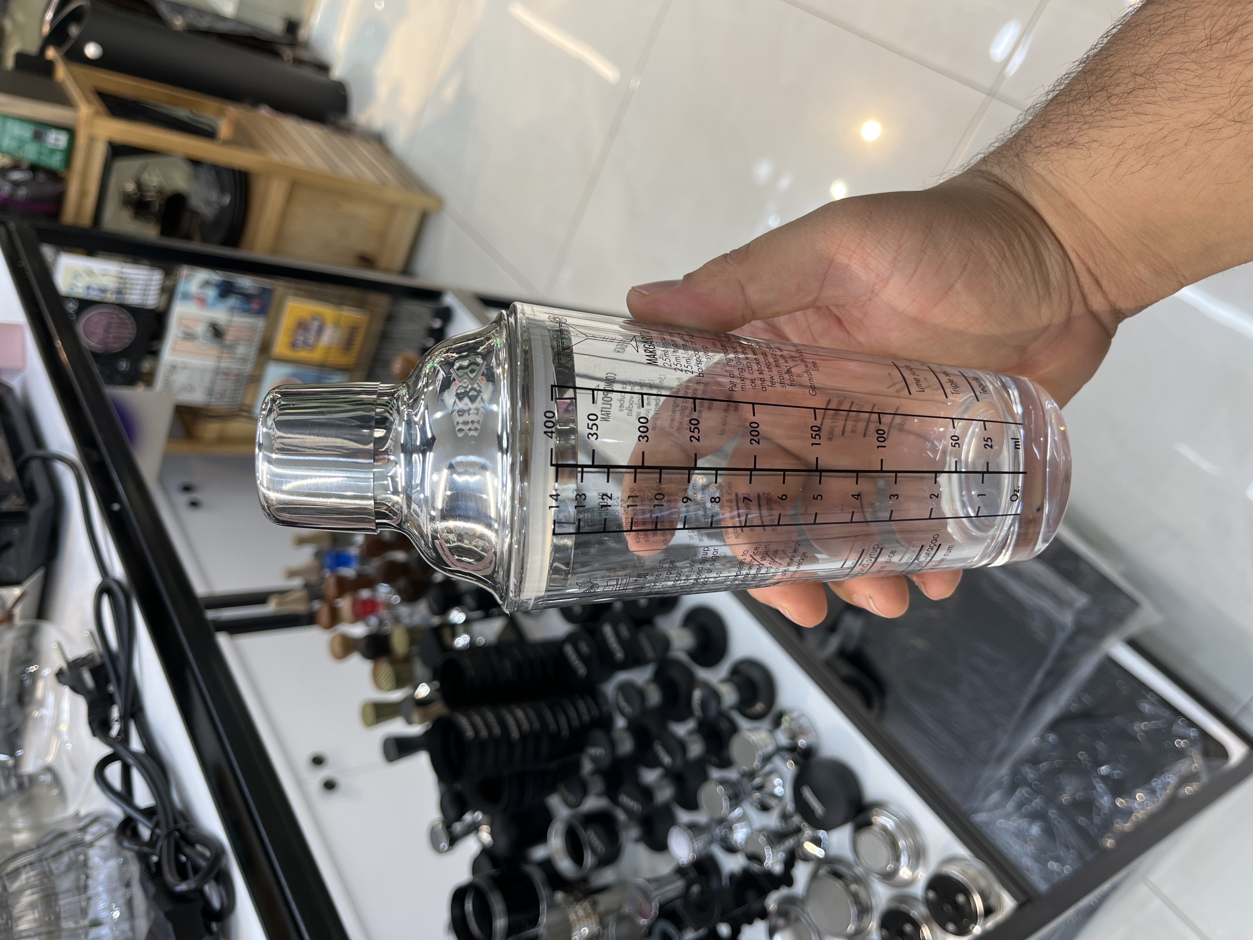 شیکر مدرج فرمول داره شیشه ای
